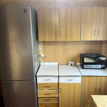 Велозаводська вул., 32