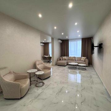 Бульварно-Кудрявська вул. (Воровського), 17