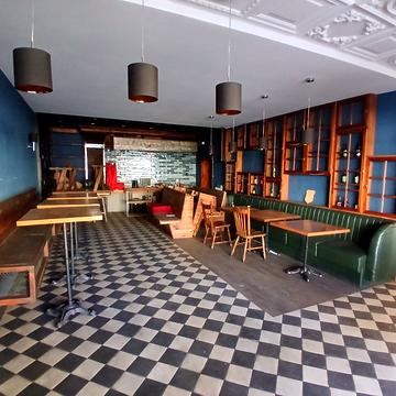 Качали вул., 18