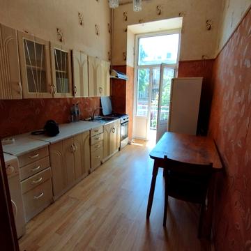 Всеволода Змієнка вул., 8