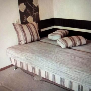 Отакара Яроша вул., 33