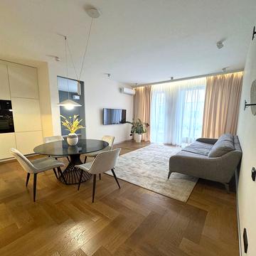 Бульварно-Кудрявська вул. (Воровського), 17