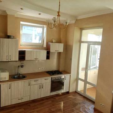 Євгена Чикаленка вул. (Пушкінська), 8