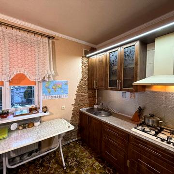 Лівобережна вул.