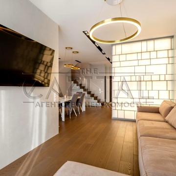 Джона Маккейна вул. (Івана Кудрі), 7