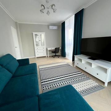 Предславинська вул., 42