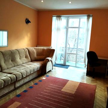 Івана Труша вул. (), 24