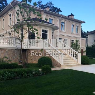 Лісова вул.