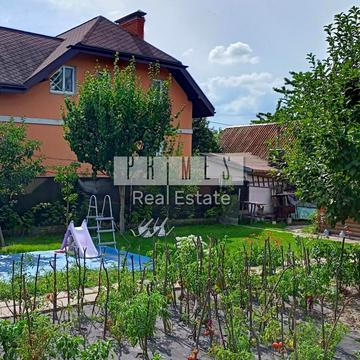 Стеценка вул., 1