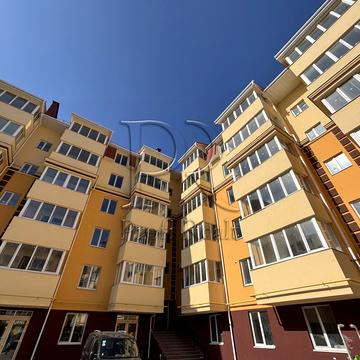 Тарасівська вул., 1