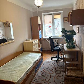 Відрадний просп. (Чубаря), 18