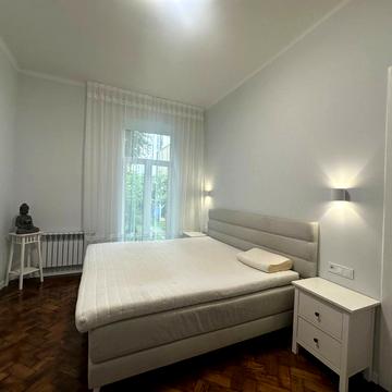 Ольги Кобилянської вул., 16