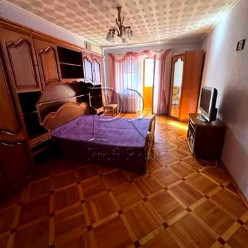 Володимира Івасюка просп. (Героїв Сталінграду), 16-Д