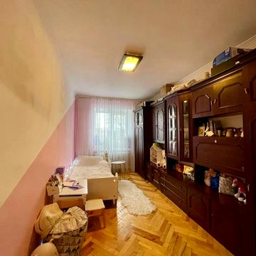 Данила Галицького бульв., 26