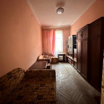 Пантелеймона Куліша вул., 10