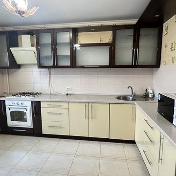 Гетьмана Мазепи вул., 8-А