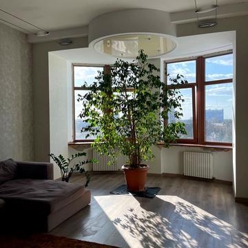 Андрія Гулого-Гуленка вул. (Віце-адмірала Азарова), 13