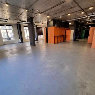 Дегтярна вул., 6