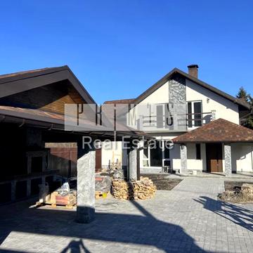 вул. Митрополита Шептицького, 1