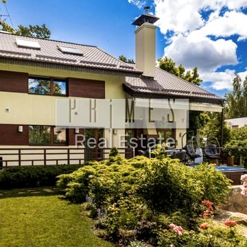 Каштанова, 4