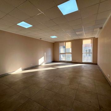 Соборна вул., 12