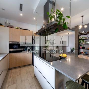 Набережна вул.