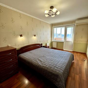 Оболонський просп., 9