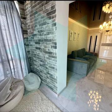 Набережна Перемоги вул., 44