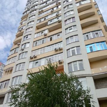 Григорія Сковороди вул., 3