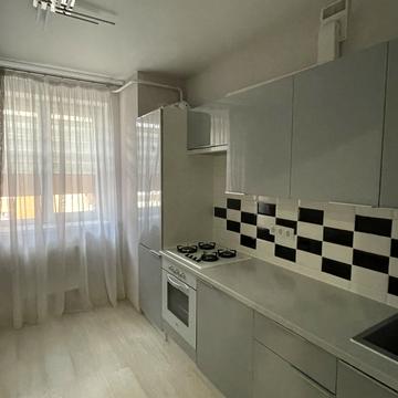 Героїв Небесної Сотні просп., 26/19