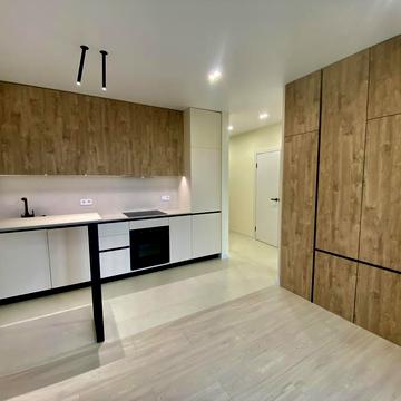 Миколи Різоля вул. (Маршала Судця), 32