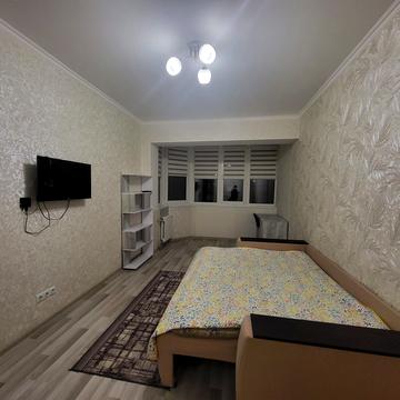 Олексія Вадатурського вул. (Маршала Малиновського), 18