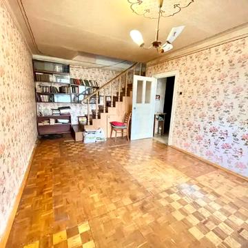 Олександра Поля просп. (Кірова), 1/9