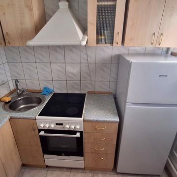 Володимира Сосюри вул., 6