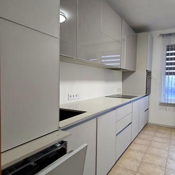 Миколи Бажана просп., 36