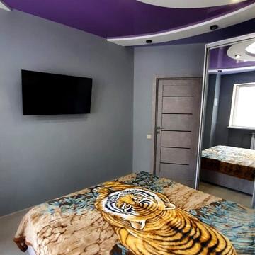 Мирна вул., (Будинок 1)