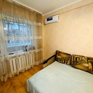 Голосіївський просп. (40-річчя Жовтня), 122к2