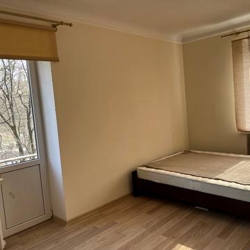 Тютюнників вул. (), 49