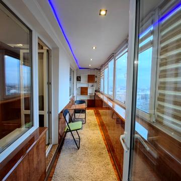 Академіка Янгеля вул., 8