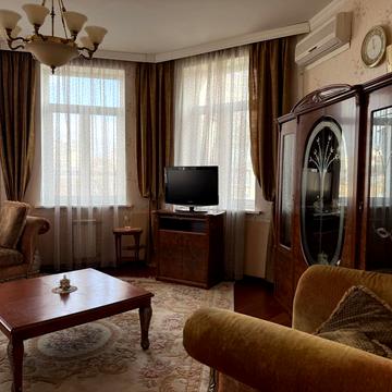 Михайла Коцюбинського вул., 2