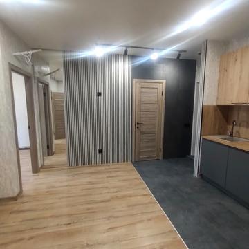 Академіка Сахарова вул., 50