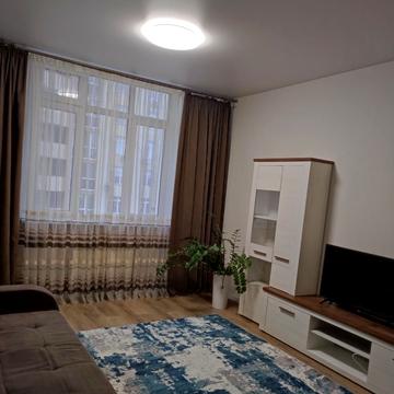 Гната Хоткевича вул. (Червоногвардійська), 10