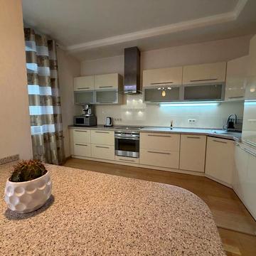 Панаса Мирного вул., 17