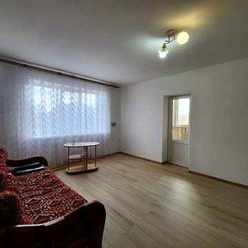 Богдана Хмельницького вул., 52