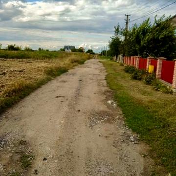 Шкільна вул., 8