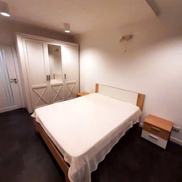 Миру вул., 4-В