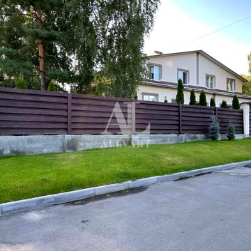 Білогородська вул., 14