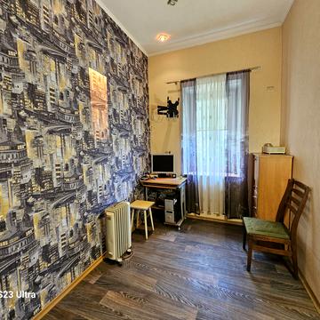 Чоботарська вул., 41/45