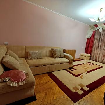 Володимира Великого вул. (Артема), 79