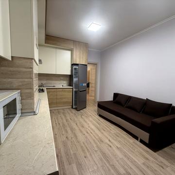 Практична вул., 1